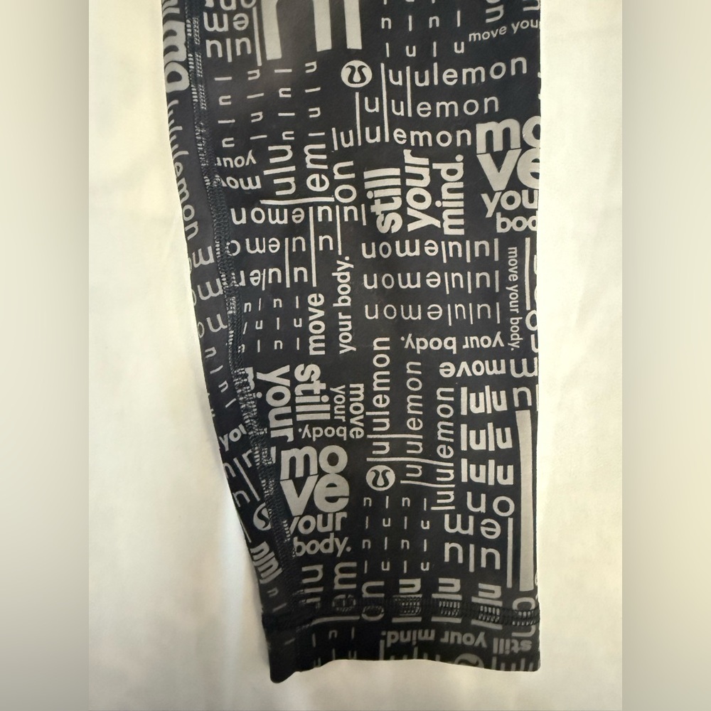 EUC Lululemon Wunder Train High-Rise Tight
Lululemon Ombre Black Multi 6 - Picture 7 of 7